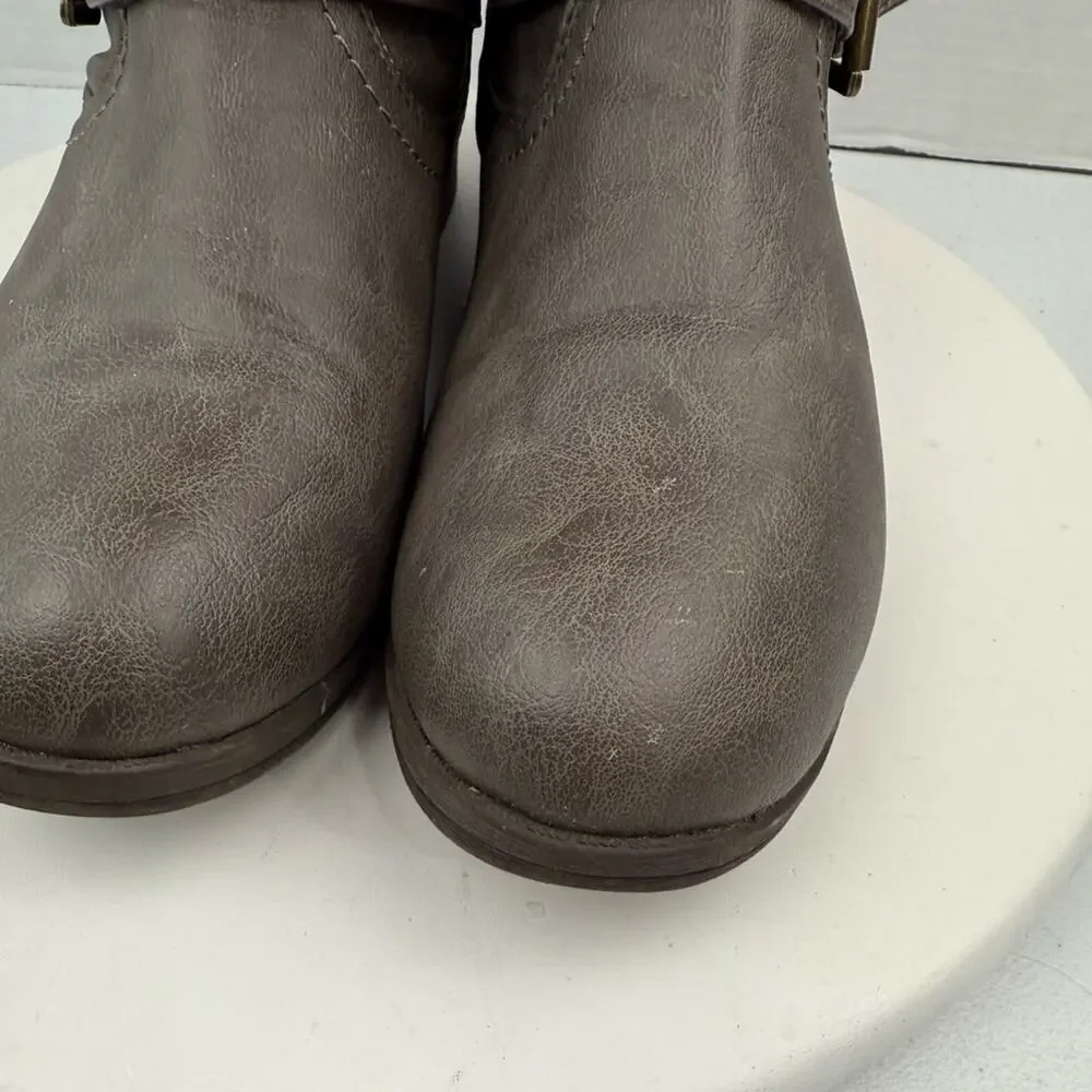 JOURNEE COLLECTION Womens Sz 8.5 Knee High Spokane Taupe Zip Up Boots Brown‎